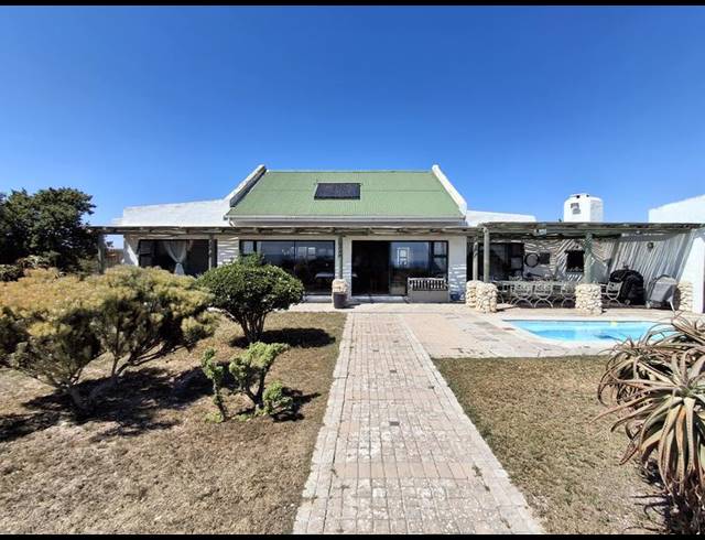 5 BEDROOM HOUSE FOR SALE IN DUYKER EILAND